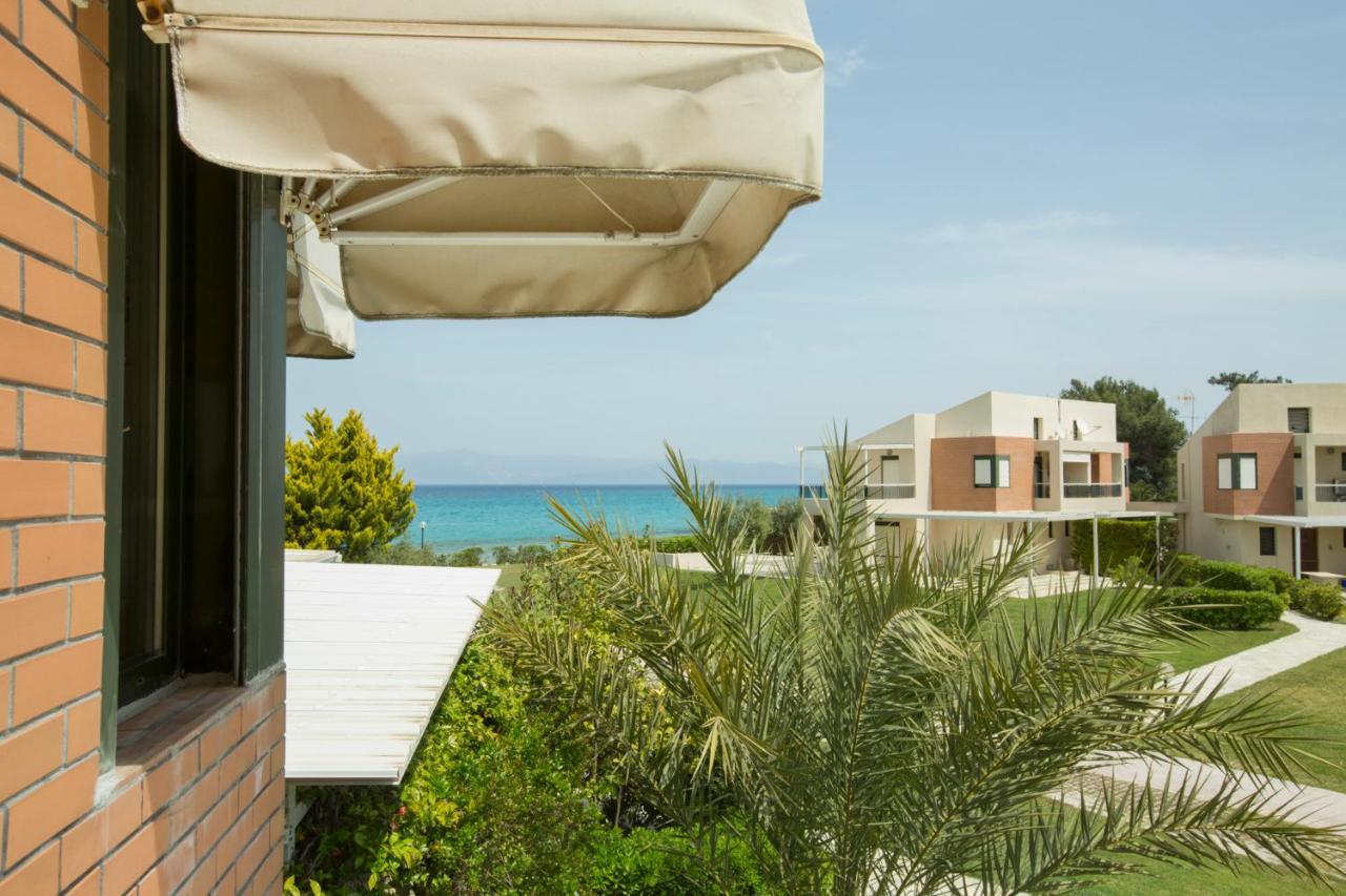 Villa Dihtia On The Sea Pefkochori Buitenkant foto